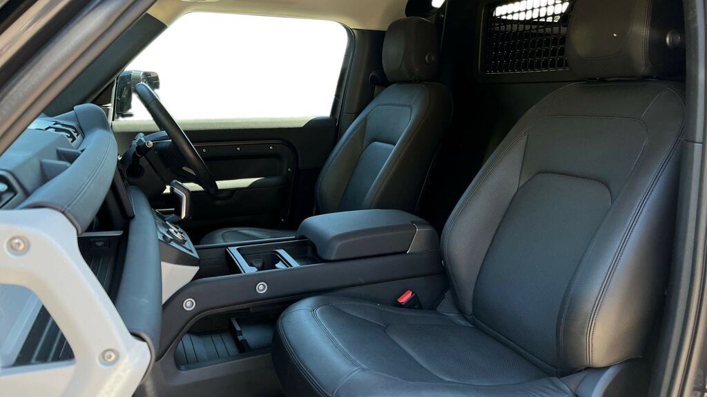 Land Rover Defender 90 3.0 D250 Hard Top Se FM73TWL Grey #4