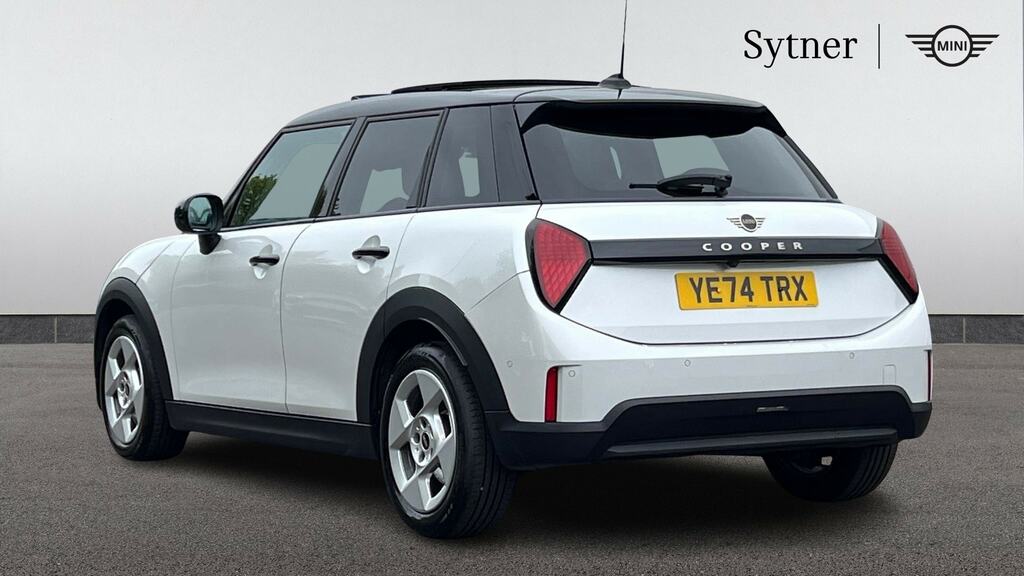 Mini Hatch 1.5 C Classic Level 2 YE74TRX White #2