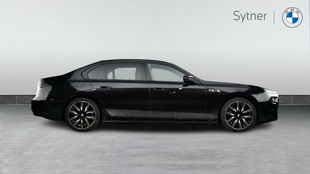 BMW i7 485Kw M70 Xdrive 105.7Kwh Executive YG75ZNW Black #3
