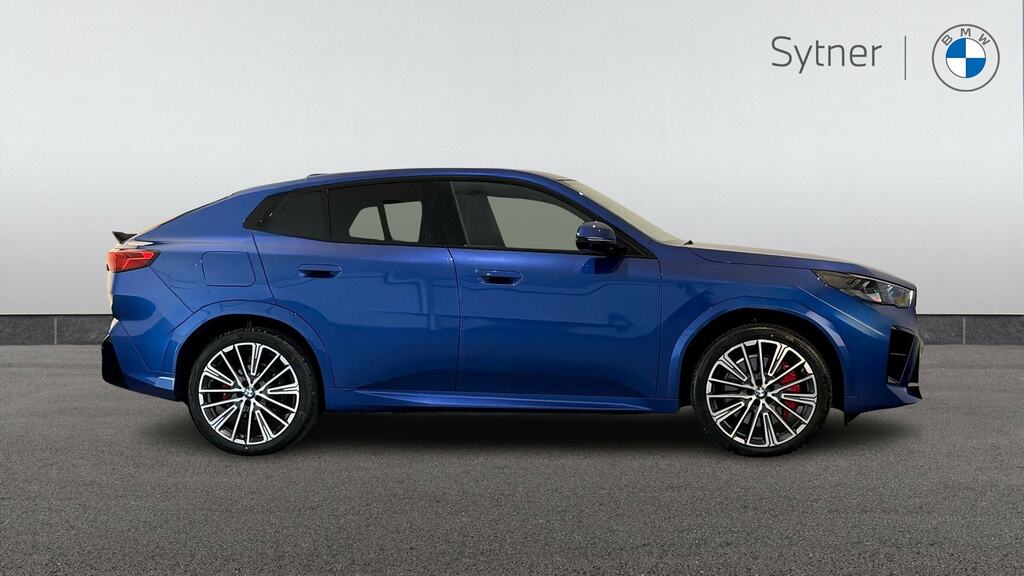 BMW iX2 150Kw Edrive20 M Sport 65Kwh Techpro YE75USG Blue #3