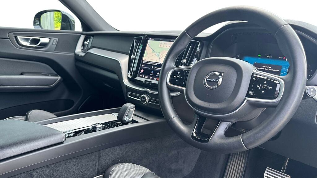 Volvo XC60 2.0 B4d R Design Awd Geartronic VX22LSL Grey #5