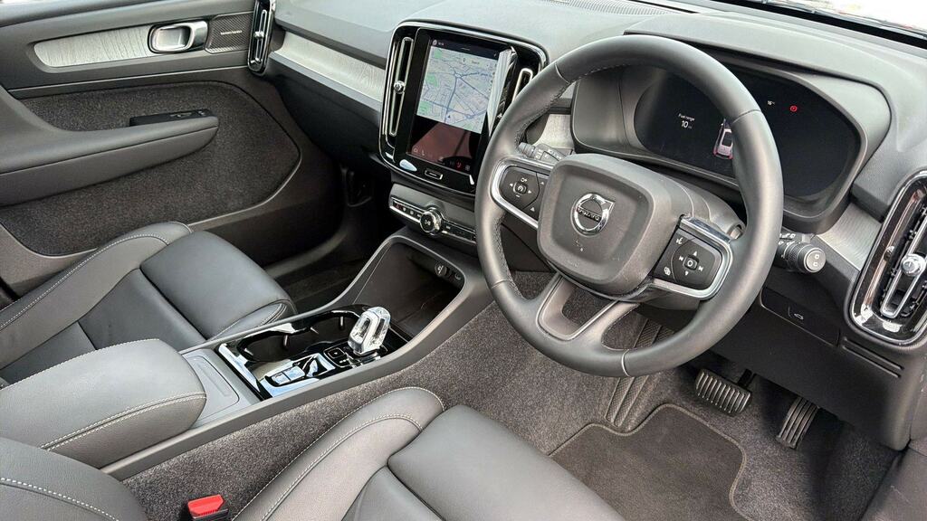 Volvo XC40 2.0 B3p Ultra Bright WF75JVN Black #5