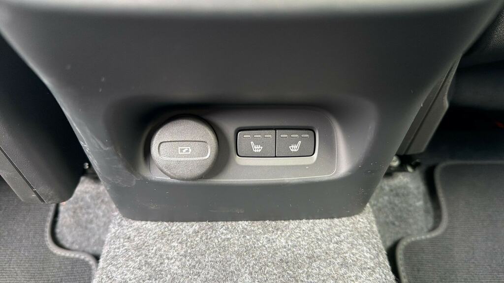 Volvo XC40 P8 78Kwh First Edition Awd Grey #33