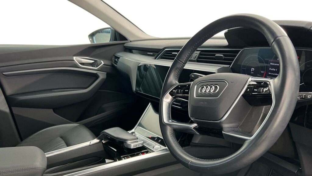 Audi E-tron 300Kw 55 Quattro 95Kwh LR20UJM Black #6