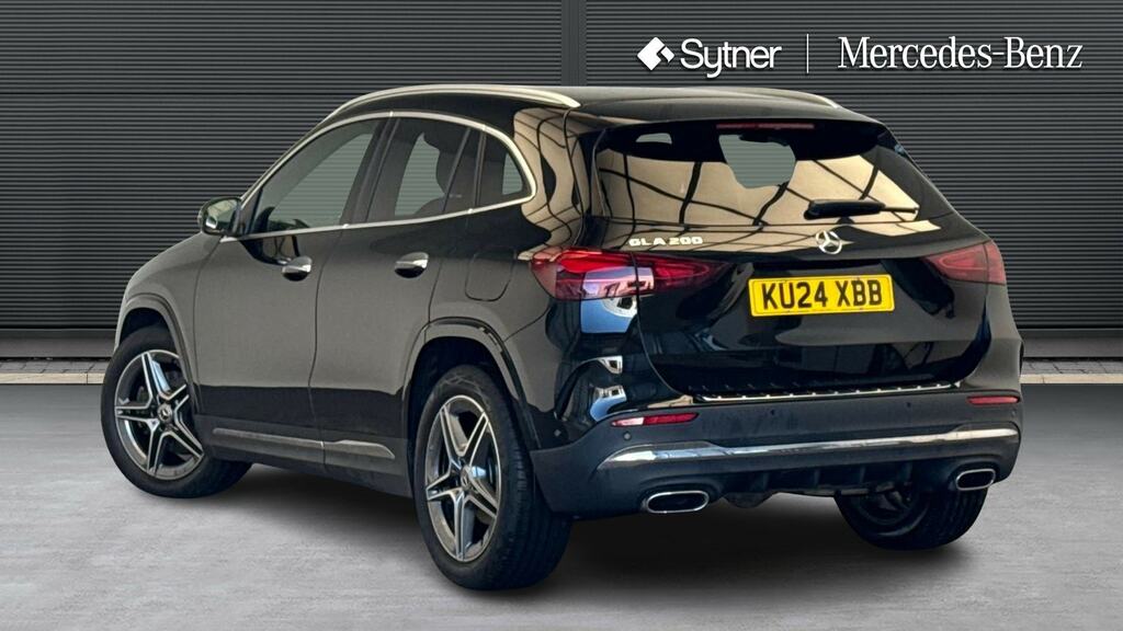 Mercedes-Benz GLA Class Gla 200 Amg Line Executive KU24XBB Black #2