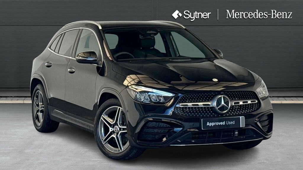 Mercedes-Benz GLA Class Gla 200 Amg Line Executive Black
