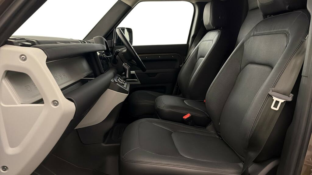 Land Rover Defender 110 3.0 D250 Hard Top Se 3 Seat WF24LJZ Brown #3