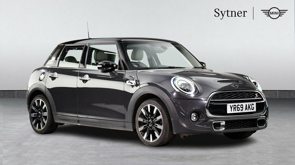 Mini Hatch 2.0 Cooper S Exclusive II Comfort Pack YR69AKG Grey