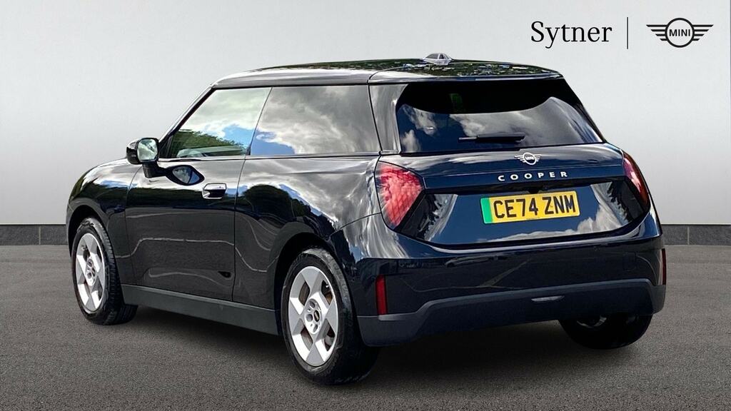 Mini Hatch 135Kw E Classic Level 2 41Kwh CE74ZNM Black #2