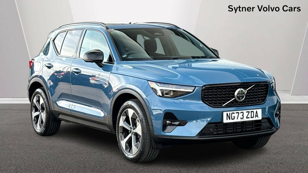 Volvo XC40 2.0 B3p Ultimate Dark Blue