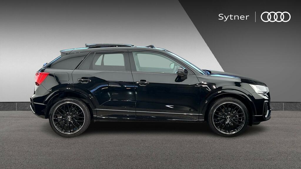 Audi Q2 30 Tfsi 116 Black Edition Tech Pro FD25OHT Black #4