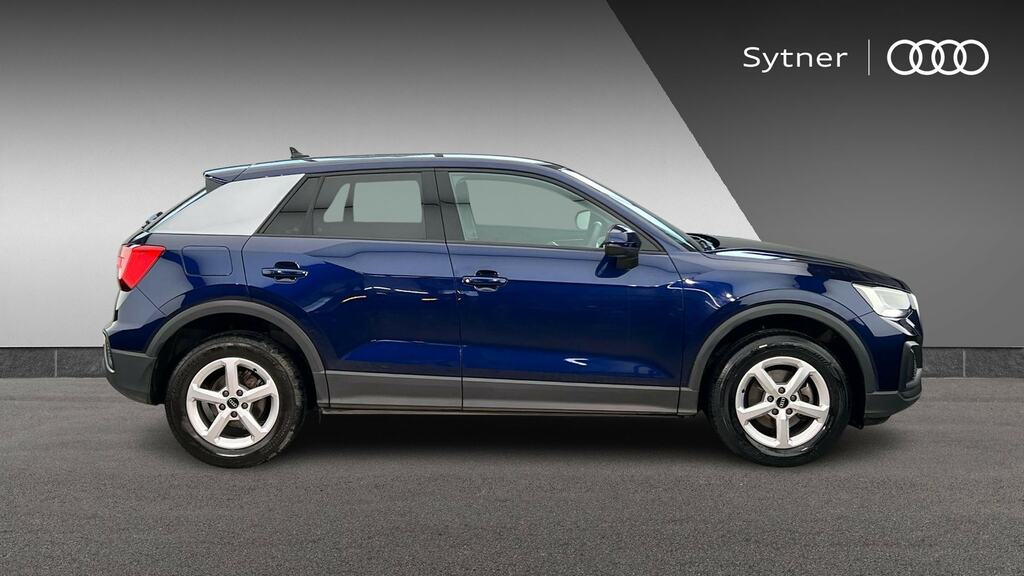 Audi Q2 30 Tfsi Technik FA23LKO Blue #4