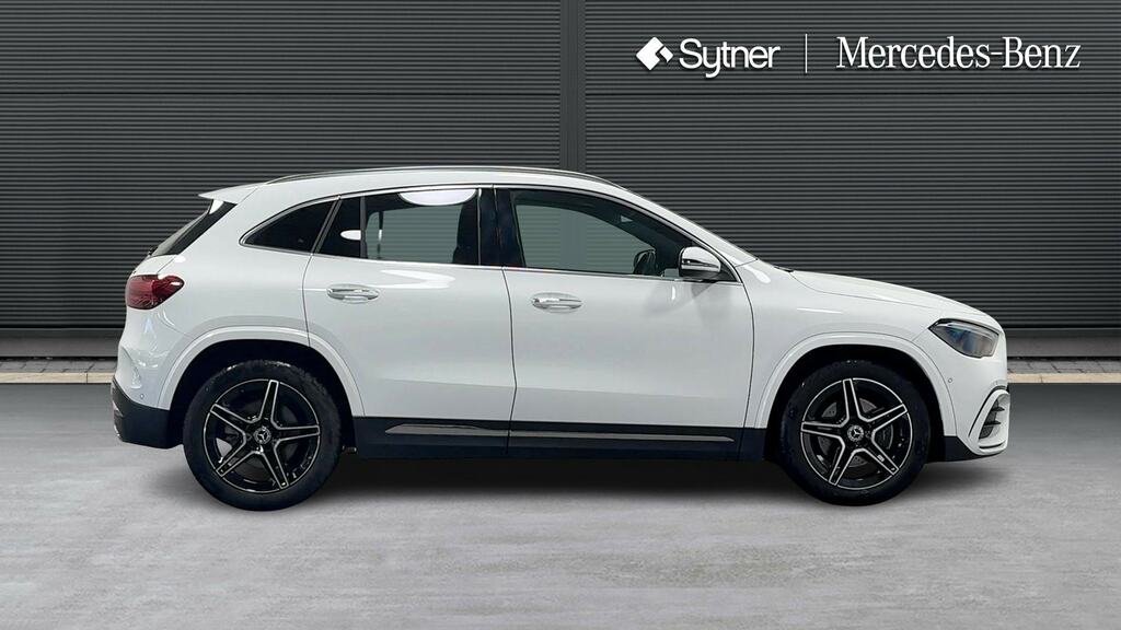 Mercedes-Benz GLA Class Gla 220D 4Matic Amg Line Executive KP75LHO White #4