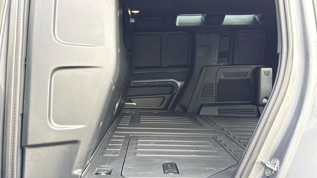 Land Rover Defender 110 3.0 D300 Hard Top Hse DX71LDA Grey #4