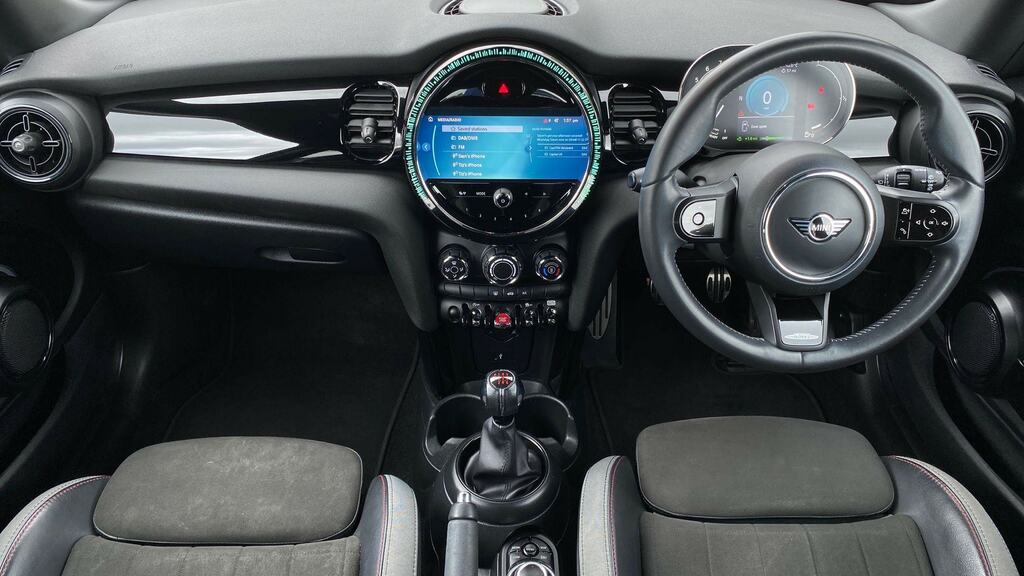 Mini Hatch 1.5 Cooper Sport LD22SZX Red #4