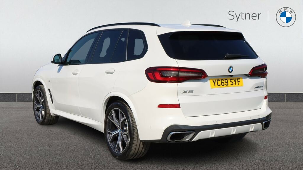 BMW X5 Xdrive30d M Sport Tech Pack YC69SYF White #2