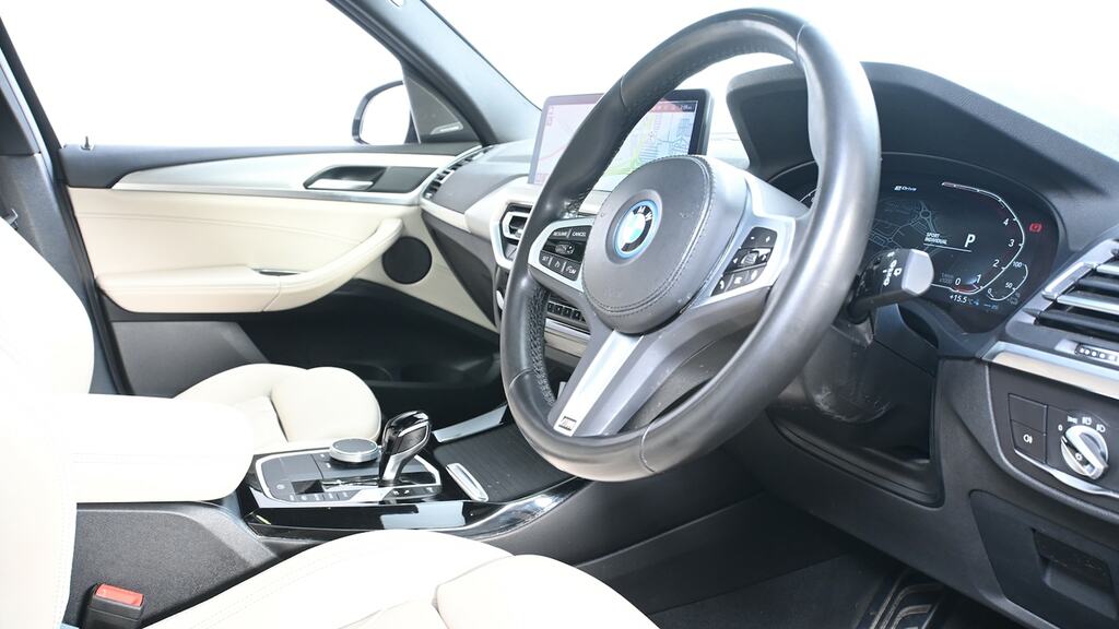 BMW X3 Xdrive 30E M Sport LK23JRV White #6