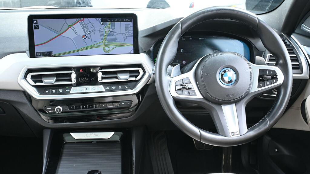 BMW X3 Xdrive 30E M Sport LK23JRV White #5