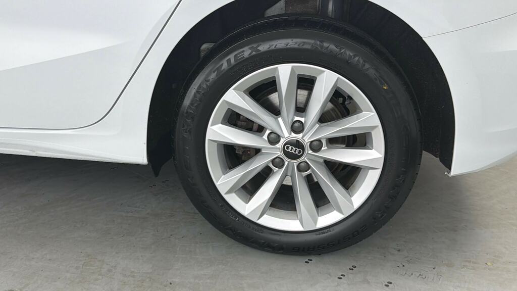 Audi A3 35 Tfsi Technik S Tronic CY22BYW White #5
