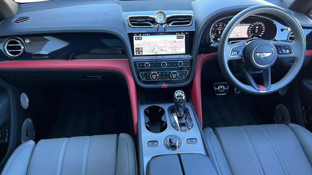 Bentley Bentayga 4.0 V8 Mulliner Blackline Spec Ewb Silver #2