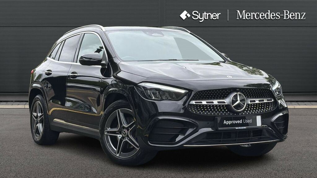 Mercedes-Benz GLA Class Gla 200 Amg Line Executive Black