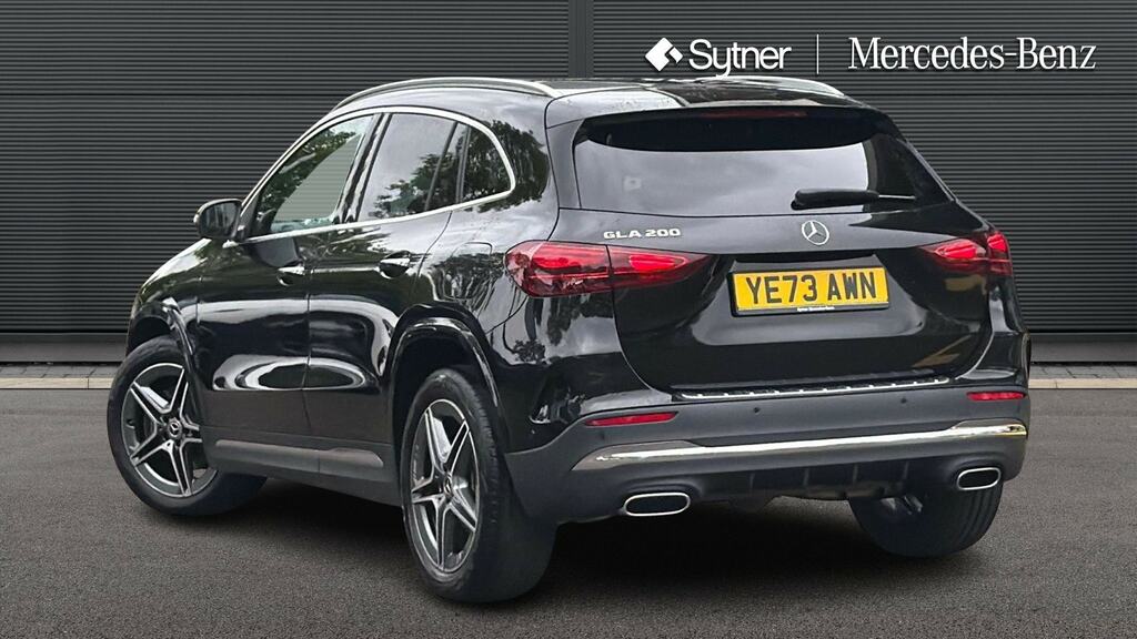 Mercedes-Benz GLA Class Gla 200 Amg Line Executive Black #2