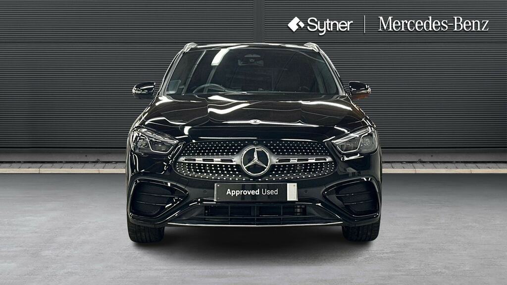 Mercedes-Benz GLA Class Gla 220D 4Matic Amg Line Premium Plus Black #6