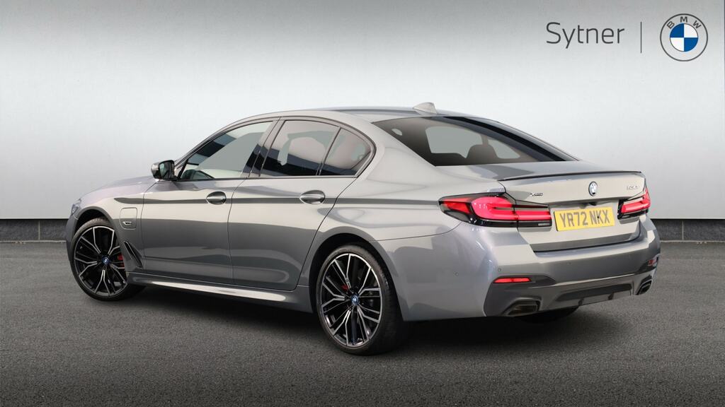 BMW 5 Series 530E Xdrive M Sport YR72NKX Grey #2
