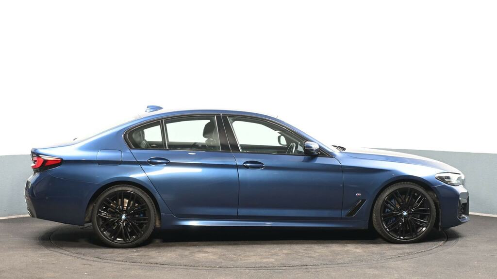 BMW 5 Series 530D Xdrive Mht M Sport Blue #3