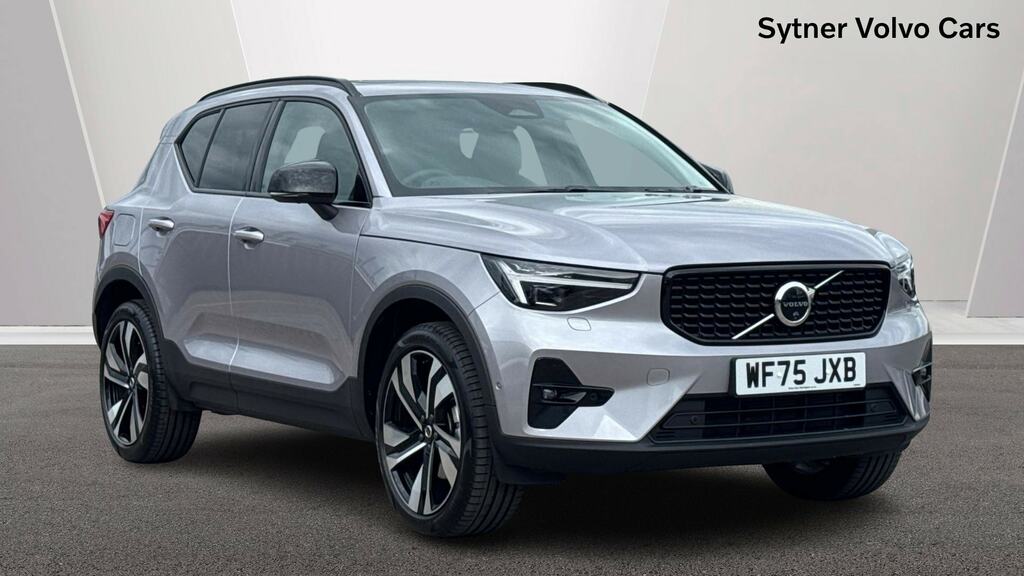 Volvo XC40 2.0 B3p Ultra Bright Silver