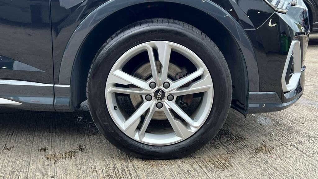 Audi Q3 35 Tdi S Line S Tronic Comfortsound Pack YV23XEJ Black #5