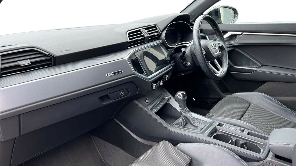 Audi Q3 35 Tdi S Line S Tronic Comfortsound Pack YV23XEJ Black #2