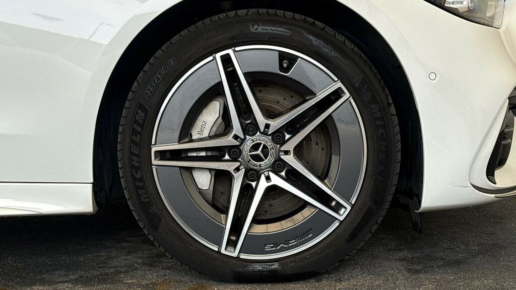 Mercedes-Benz C Class C300e Amg Line Premium 9G-tronic KM74OXW White #5