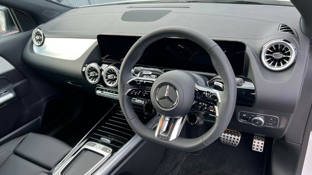 Mercedes-Benz GLA Class Gla 35 4Matic Premium Plus White #3