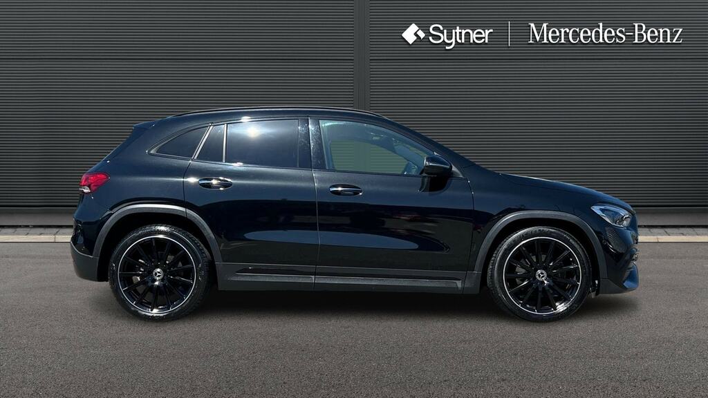 Mercedes-Benz GLA Class Gla 220D 4Matic Amg Line Prem Night Ed Black #4