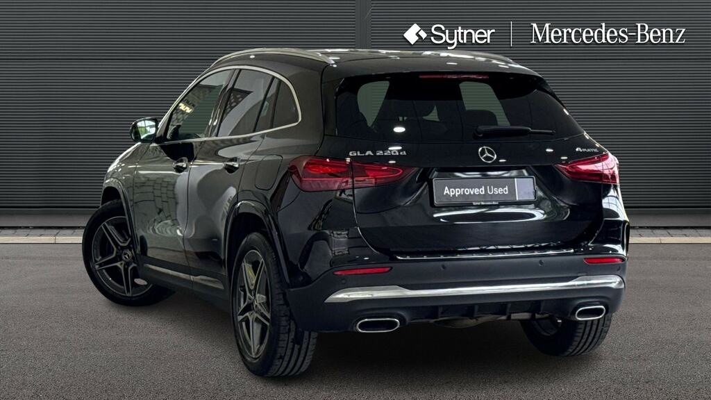 Mercedes-Benz GLA Class Gla 220D 4Matic Amg Line Executive KJ23YRA Black #2