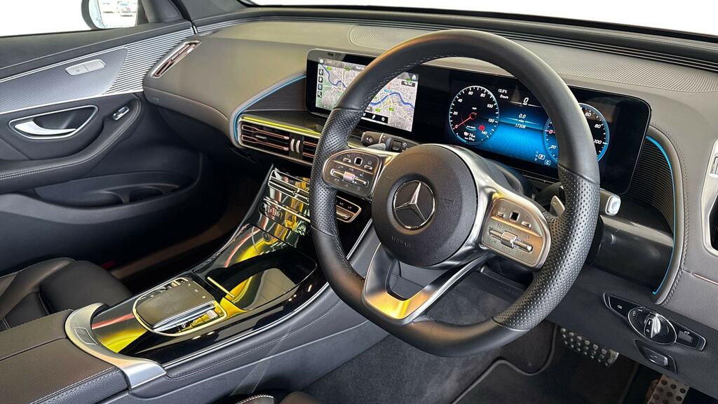Mercedes-Benz EQC Eqc 400 300Kw Amg Line Edition 80Kwh KT73XGX Red #3