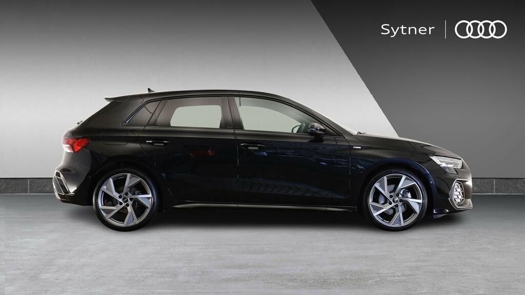 Audi A3 35 Tfsi Black Edition S Tronic RJ25FJC Black #4