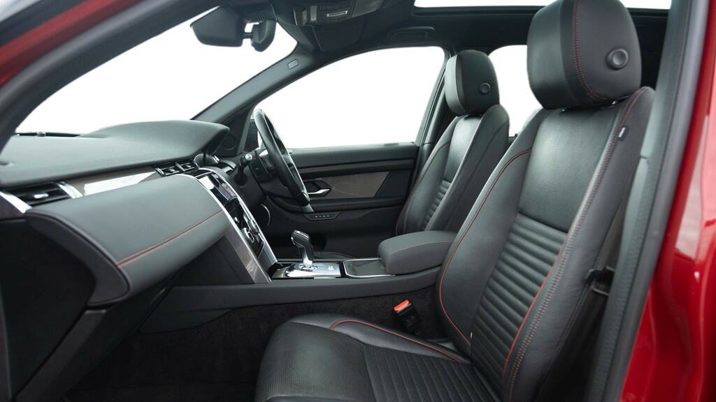 Land Rover Discovery Sport 2.0 D180 R-dynamic Se FA69AAU Red #3