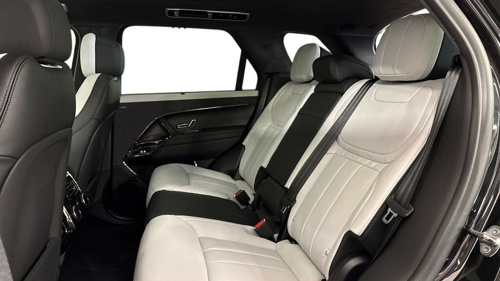 Land Rover Range Rover Sport 3.0 P550e LD26XRL Black #4