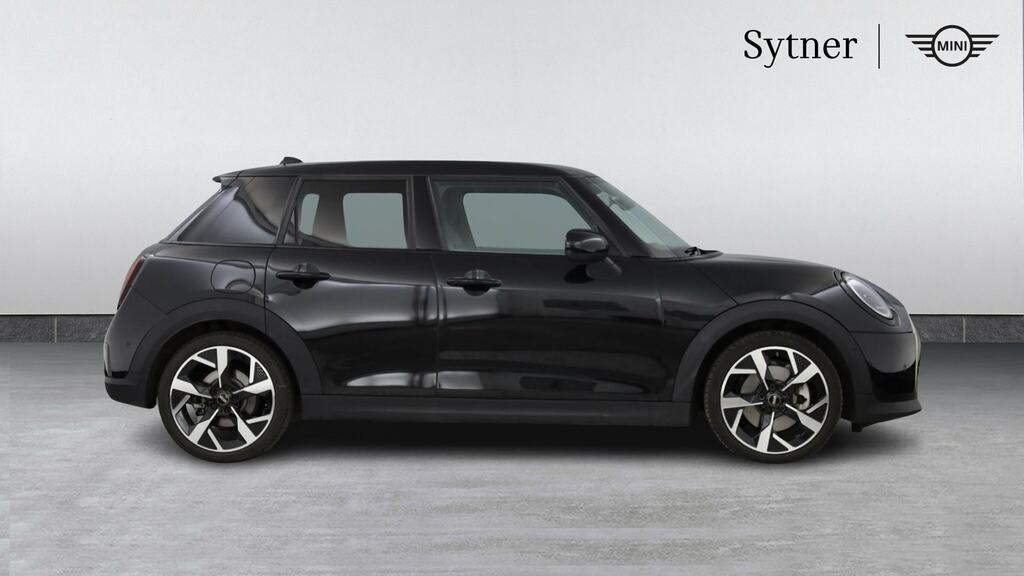 Mini Hatch 1.5 C Exclusive Level 2 YL25EYV Black #3