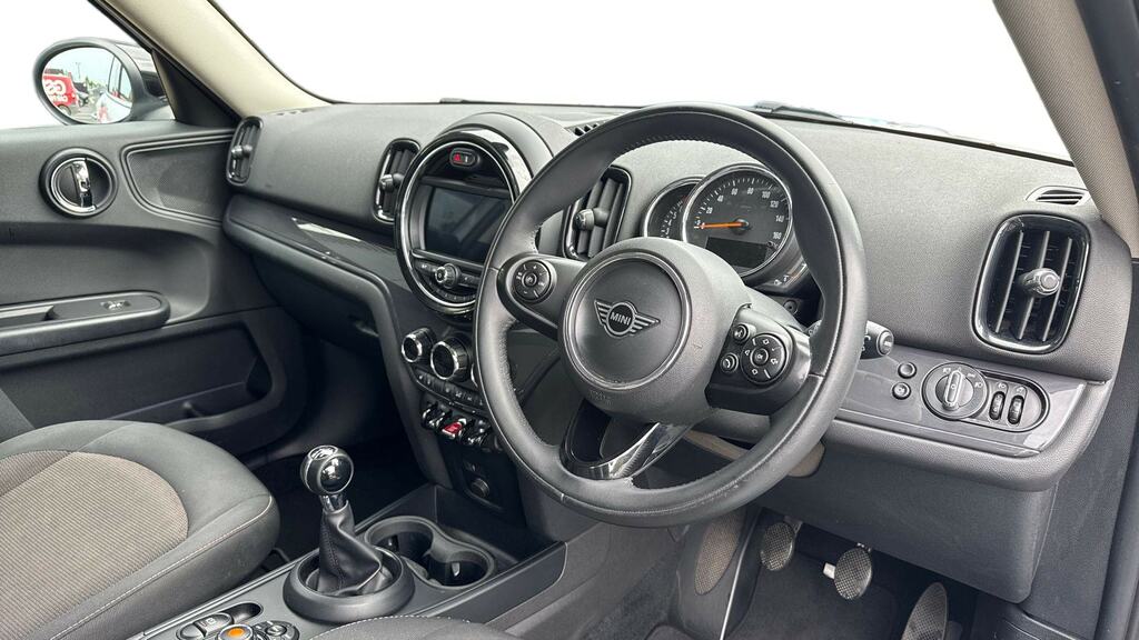 Mini Countryman 1.5 Cooper Classic All4 Comfort Pack FE20TNO White #6