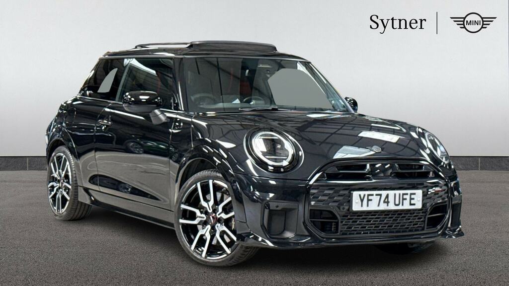 Mini Hatch 1.5 C Sport Level 2 Black