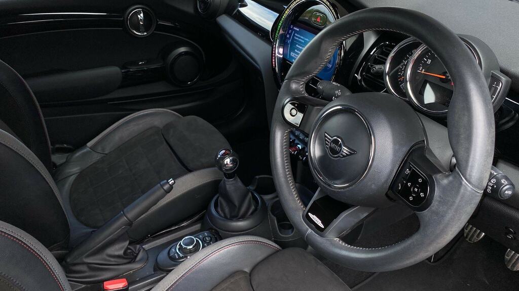 Mini Hatch 1.5 Cooper Sport CP71YTM Black #6