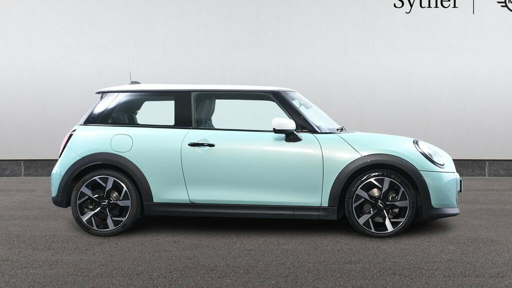 Mini Hatch 1.5 C Exclusive Level 1 BG74XKZ Green #3