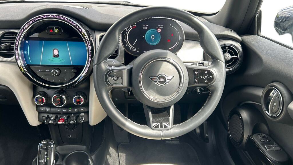 Mini Hatch 1.5 Cooper Exclusive Comfort Pack VO23RXF Black #5