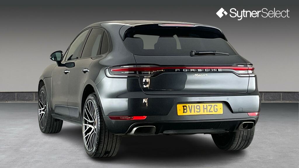 Porsche Macan 5dr Pdk BV19HZG Grey #2