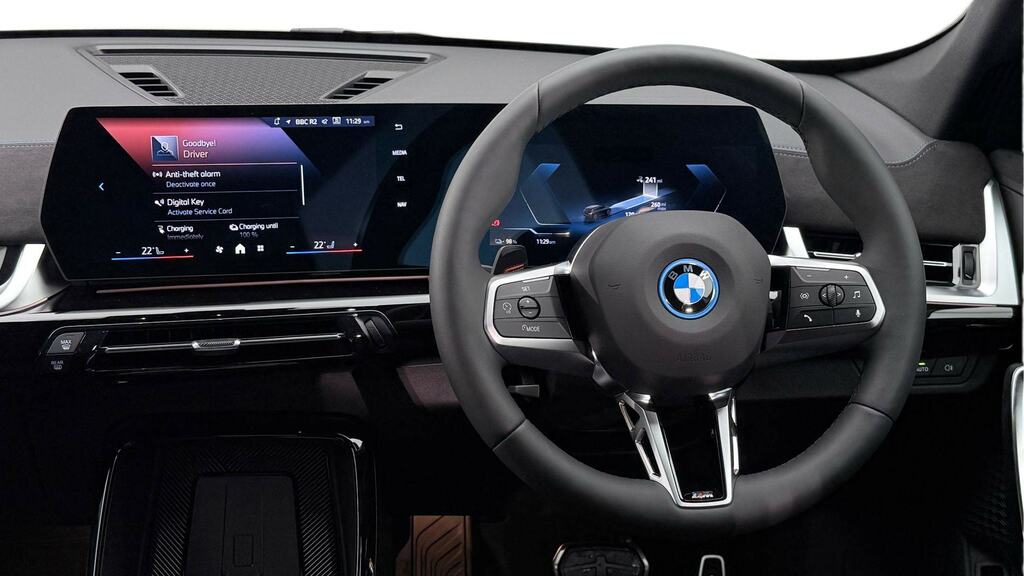 BMW iX1 230Kw Xdrive30 Shadow Edition 65Kwh YS26OFZ Black #5