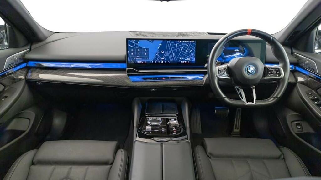 BMW i5 442Kw M60 Xdrive 84Kwh DL73ZDW Grey #4