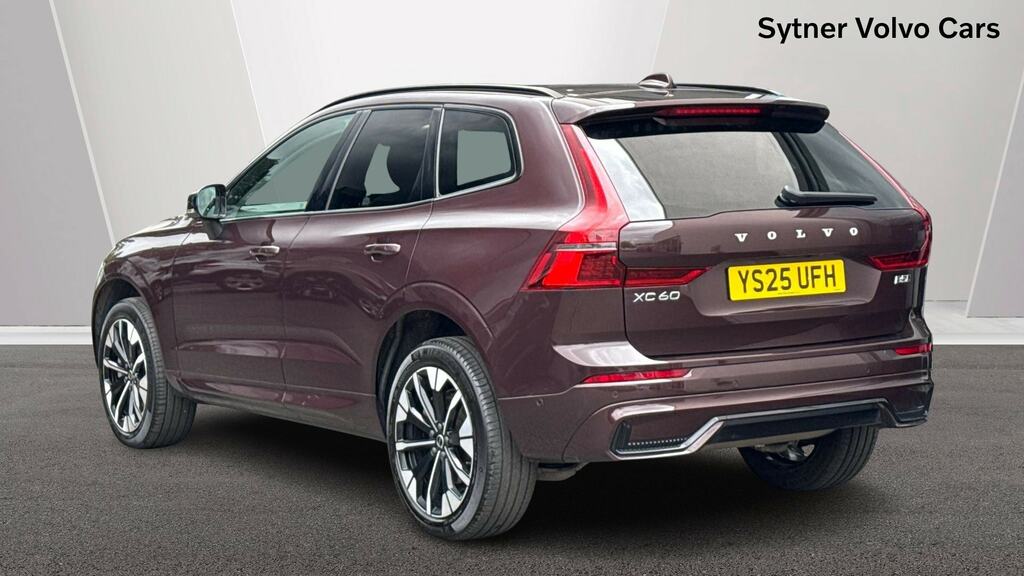 Volvo XC60 2.0 B5p Ultra Dark Awd Geartronic YS25UFH Red #2